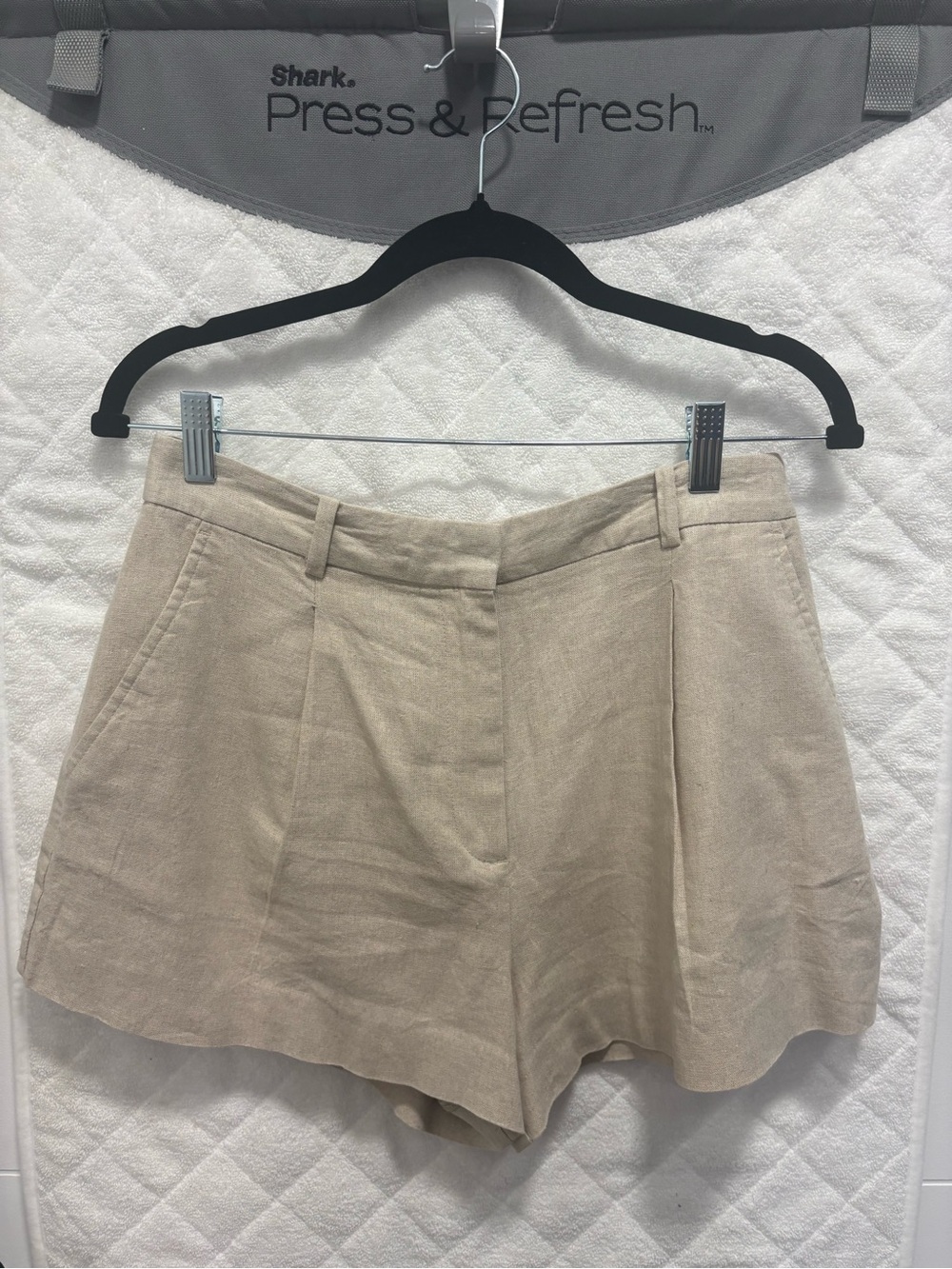 Zara Neutral Beige Tailored High-Waist Shorts - Picture 3 of 4